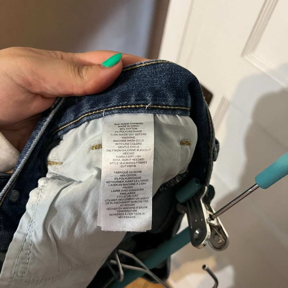 Current Elliott Ripped Knee Jean - Picture 9 of 9